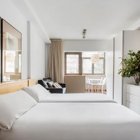 Aramunt Aparthotel 4*