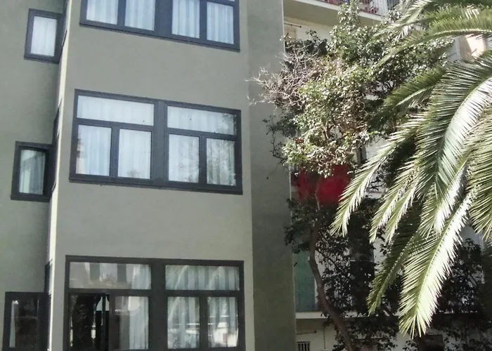 Aramunt Aparthotel 3*