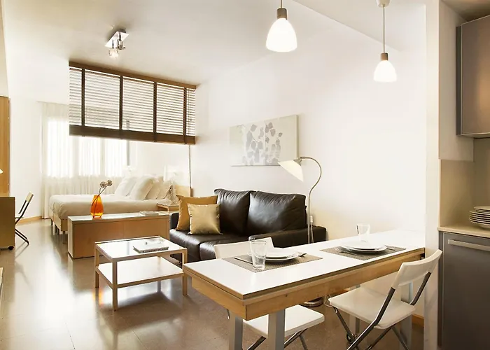 Aramunt Aparthotel 3*